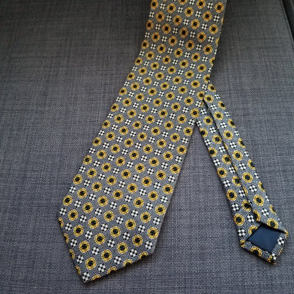 3 used neckties - Picture 9 of 12